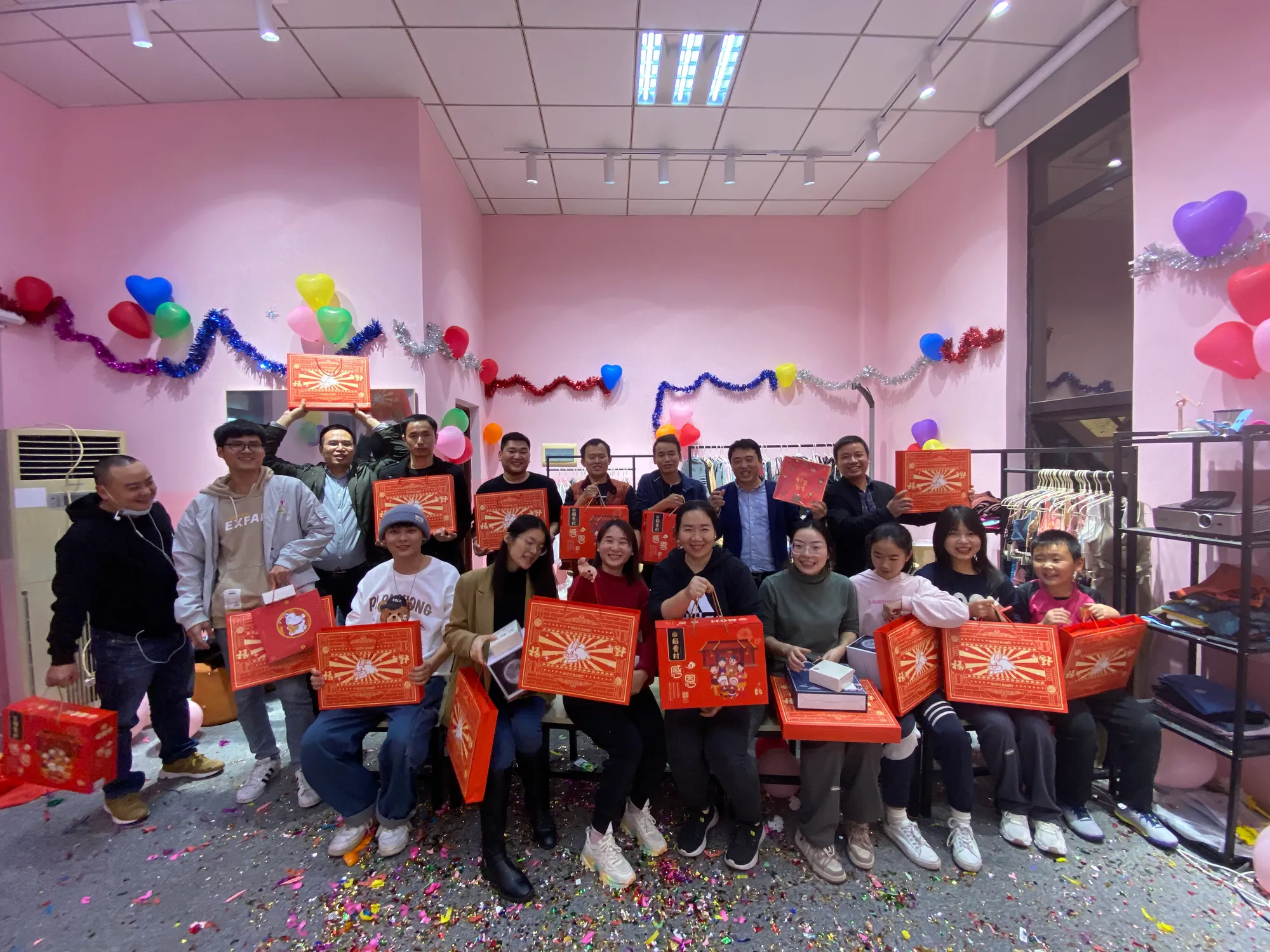The Kingben Sports team gathered together