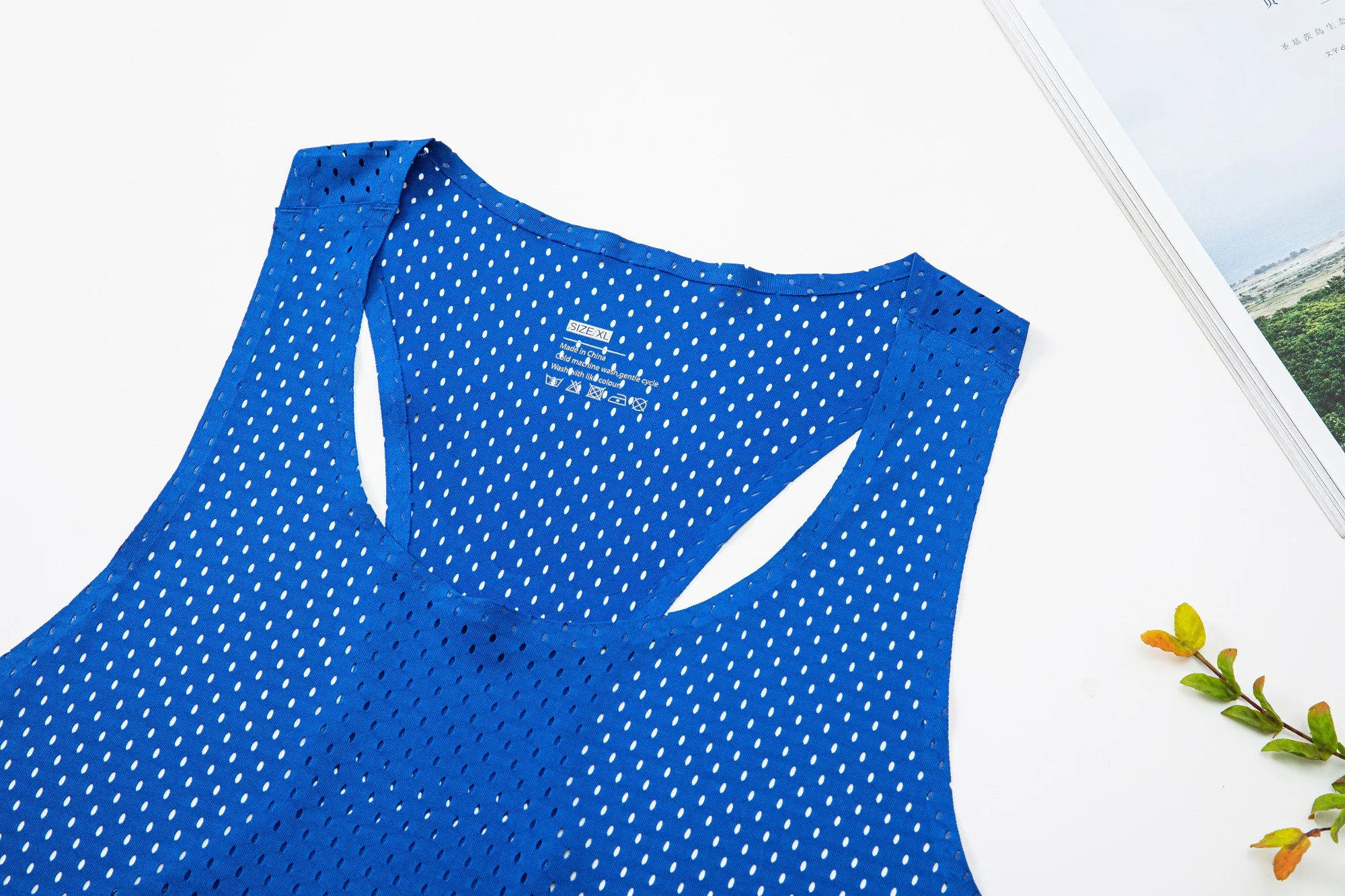 Men's wind-channel tank