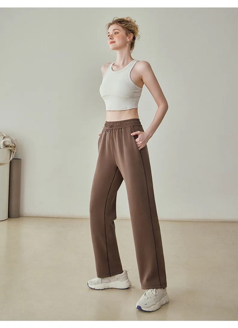 Relaxed straight-leg pants