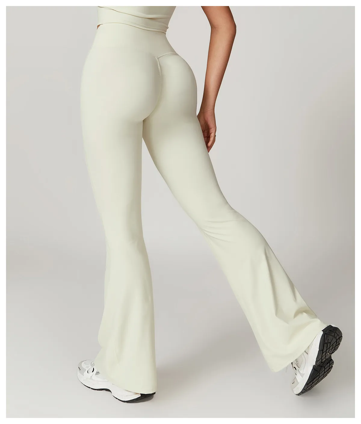 Recycled quick-dry flared leggings